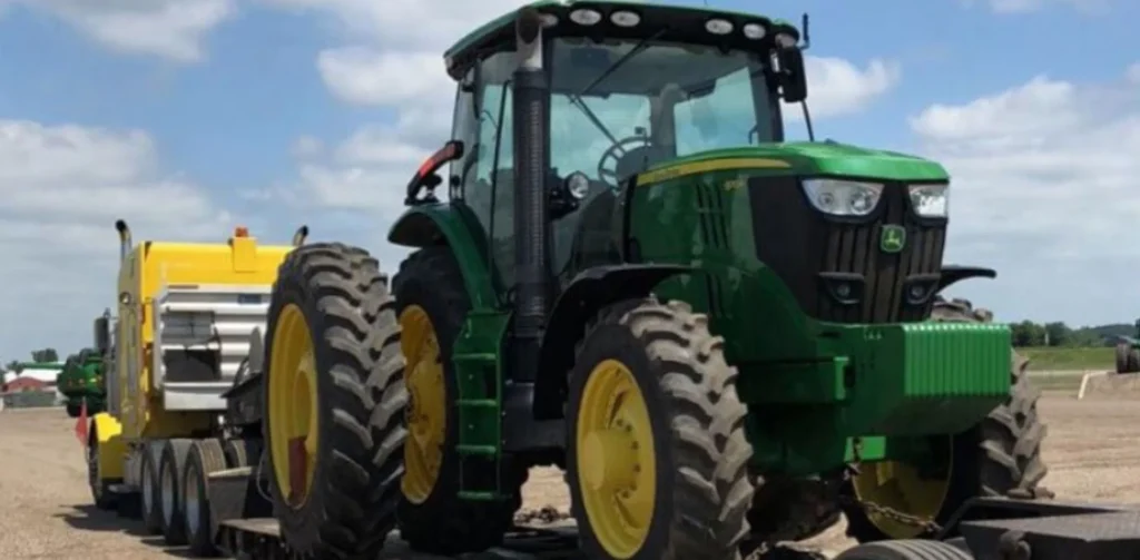 Transport Business Ideas in India - Tractor Transport Service